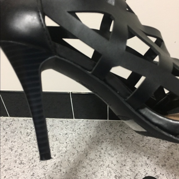 Fergalicious heels - Picture 3 of 3